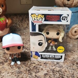 Funko Pop Stranger Things Eleven with Eggos Chase Edition With Dustin